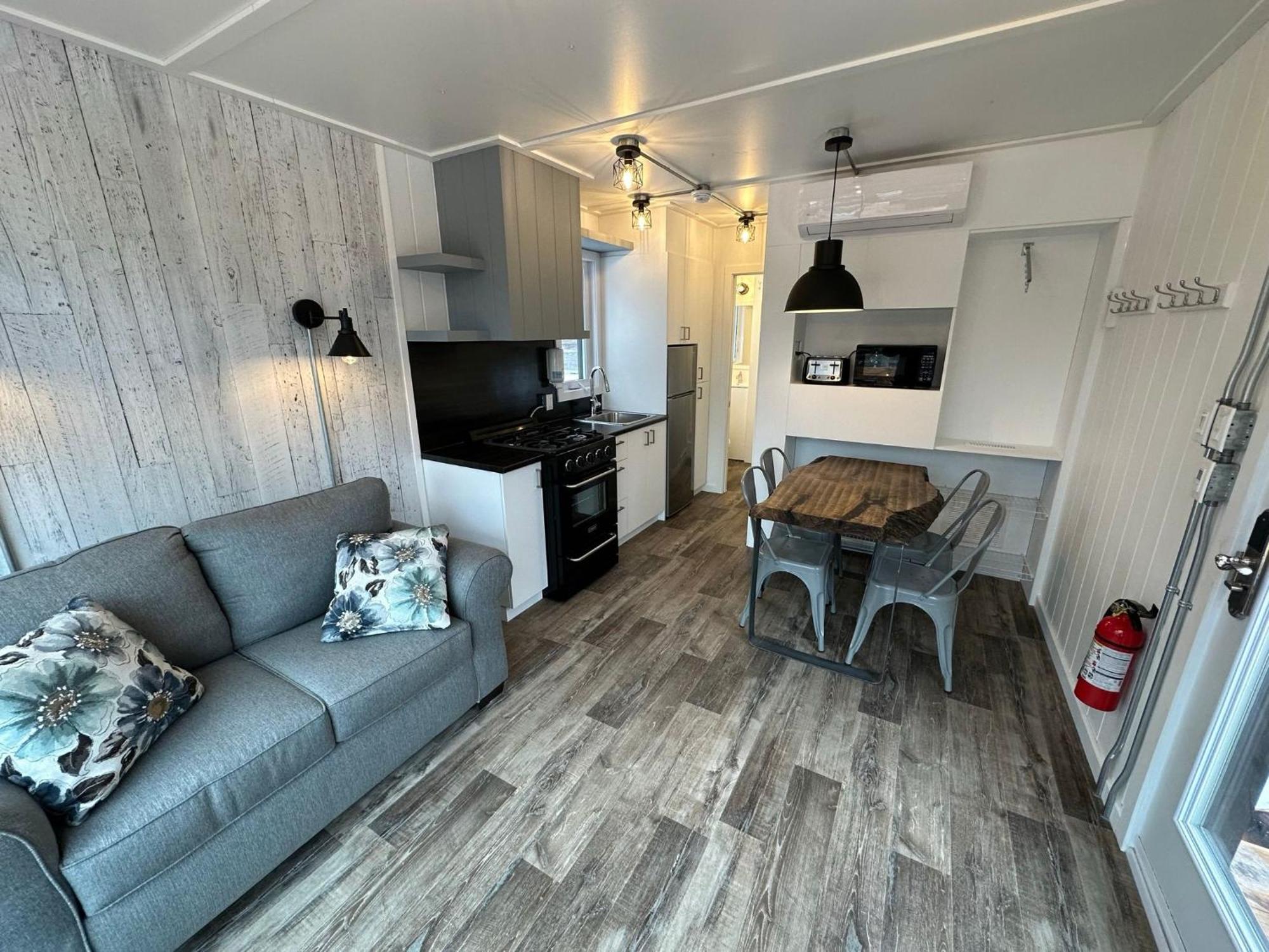 Auberge Du Vieux Moulin Sainte-Emelie Екстер'єр фото
