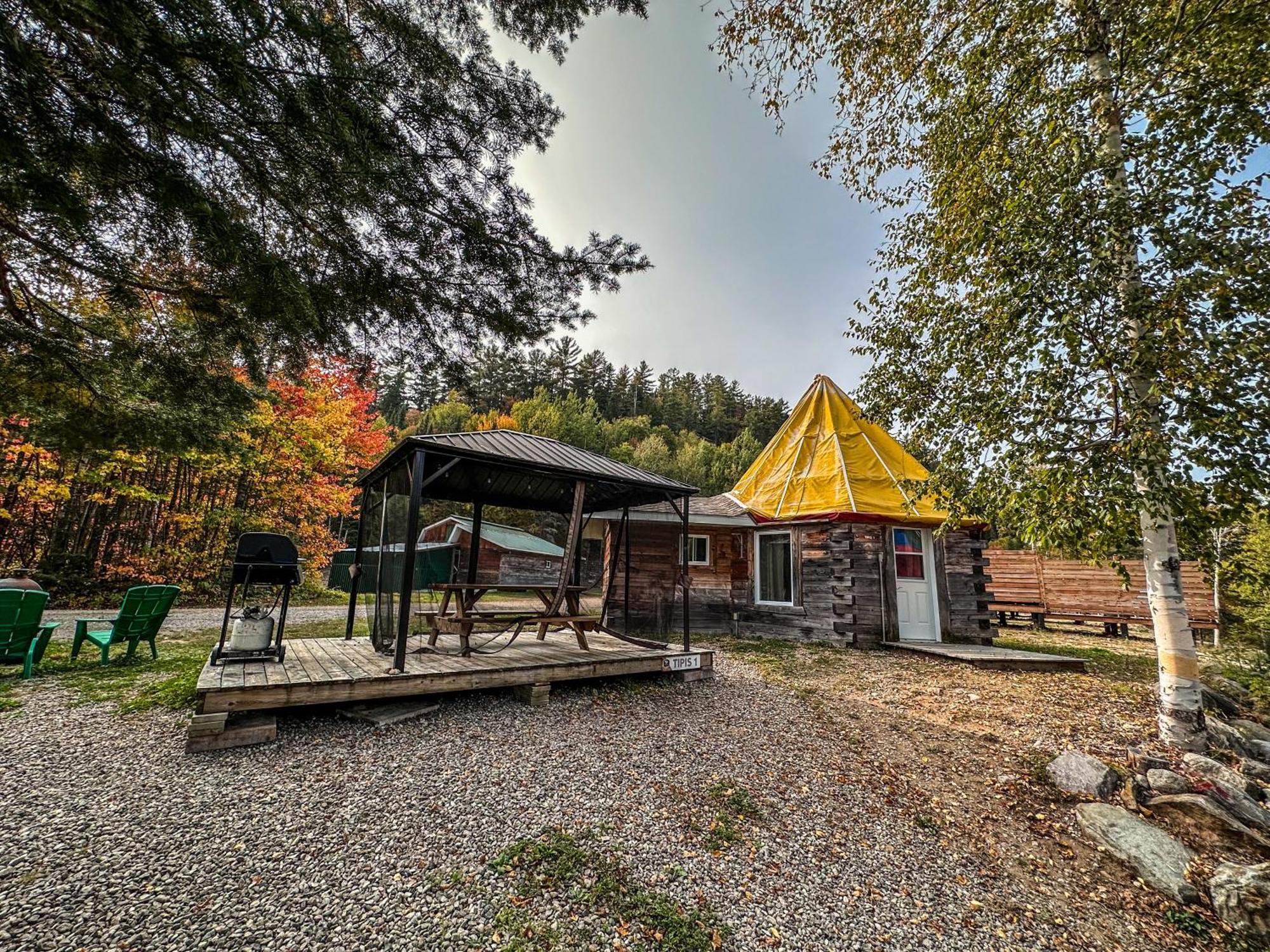 Auberge Du Vieux Moulin Sainte-Emelie Екстер'єр фото